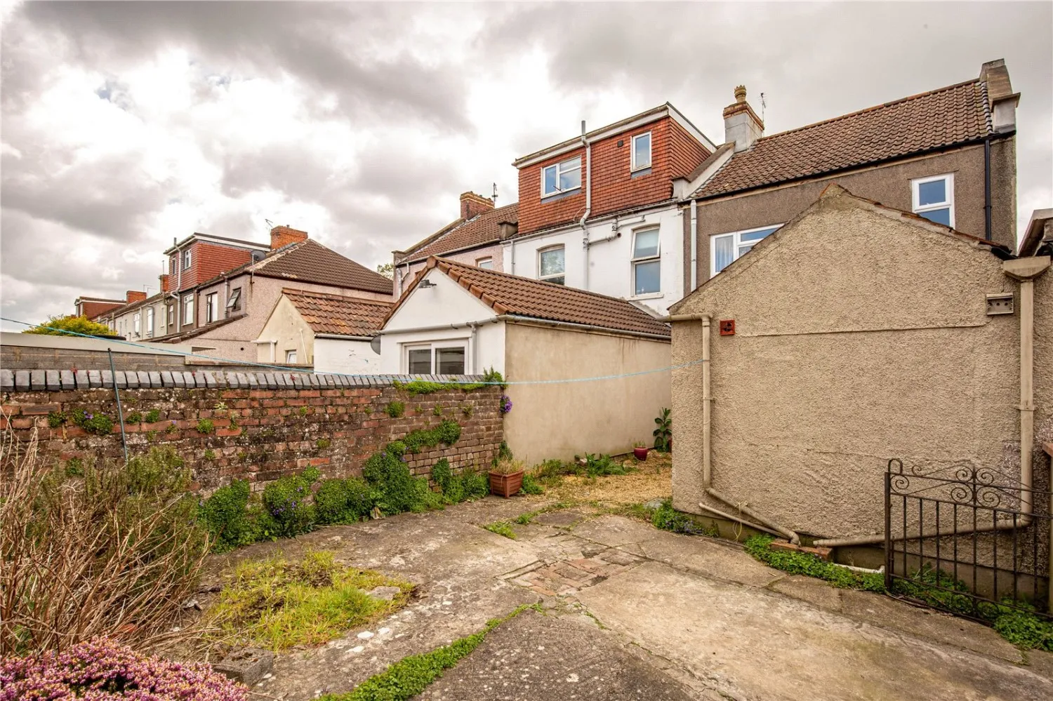 3 bed Terraced