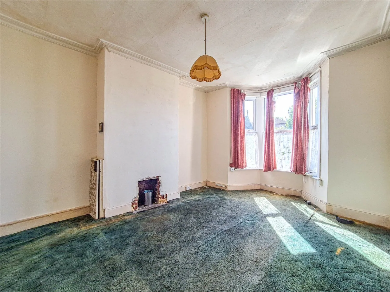 3 bed Terraced