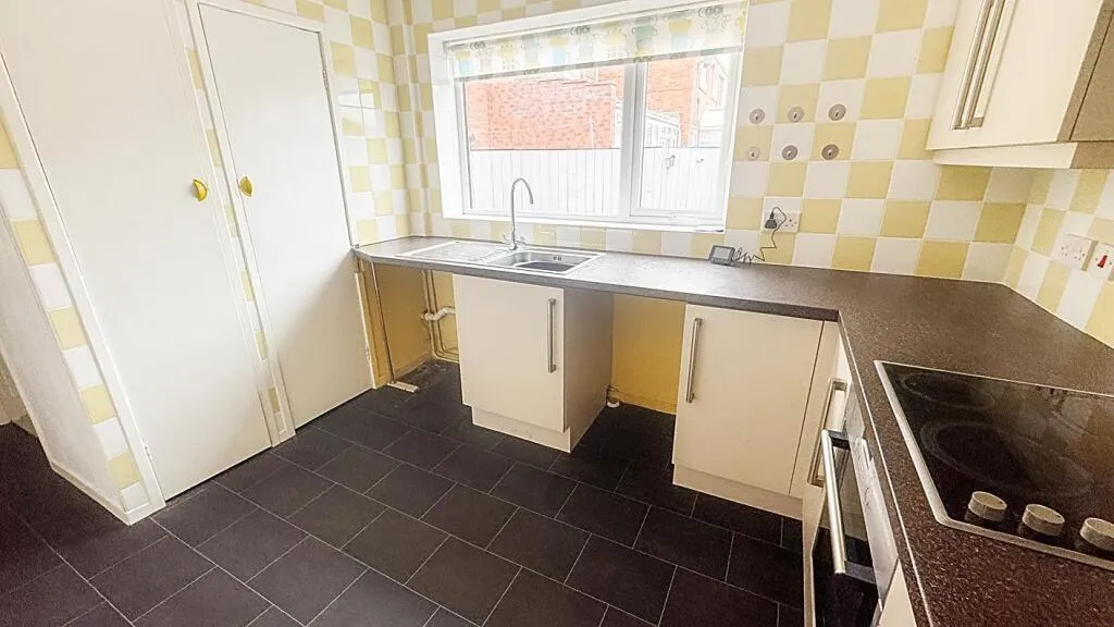 2 bed Semi-Detached