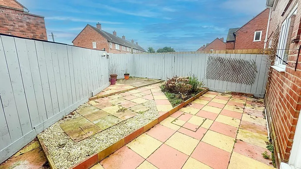2 bed Semi-Detached