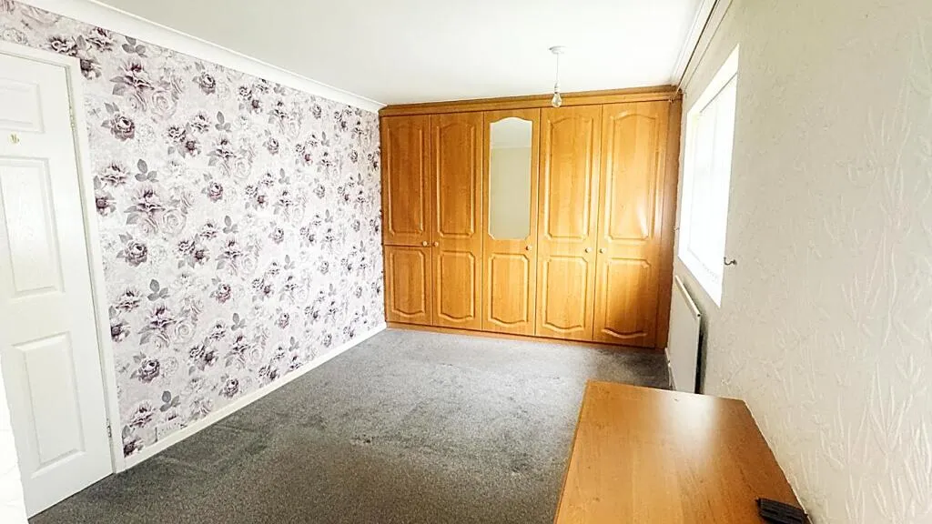 2 bed Semi-Detached