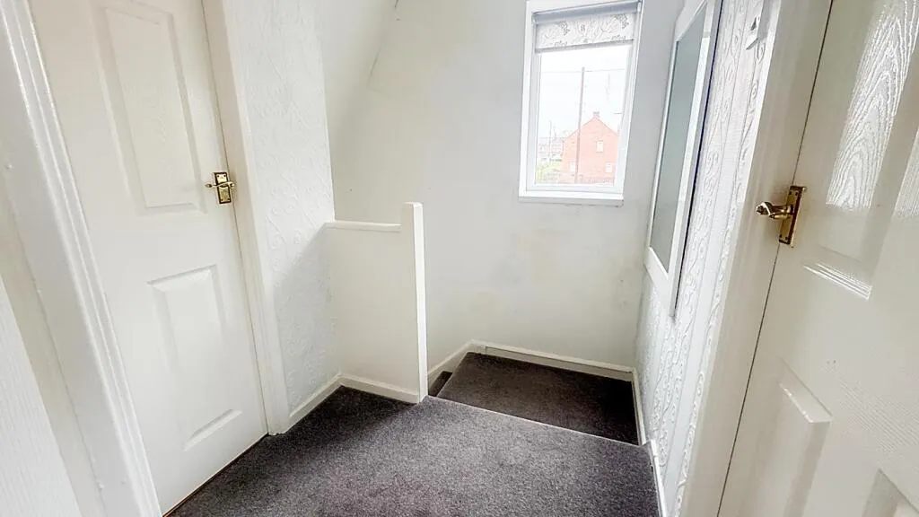 2 bed Semi-Detached