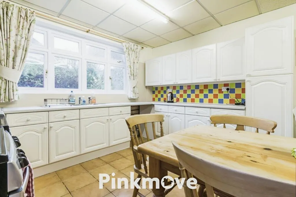 3 bed Semi-Detached