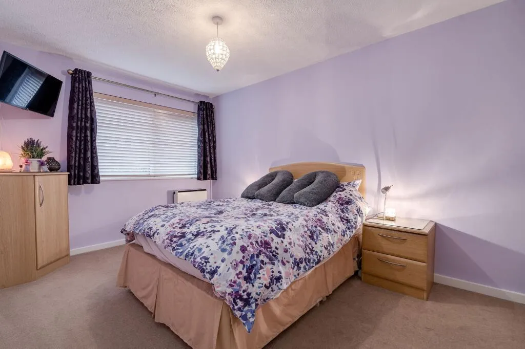 3 bed End of Terrace