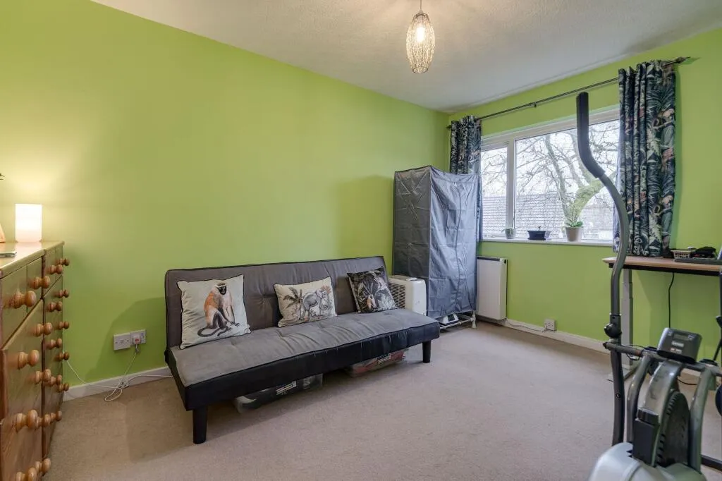 3 bed End of Terrace