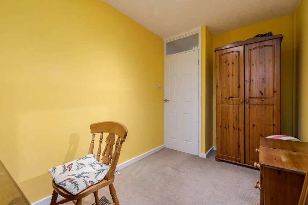 3 bed End of Terrace