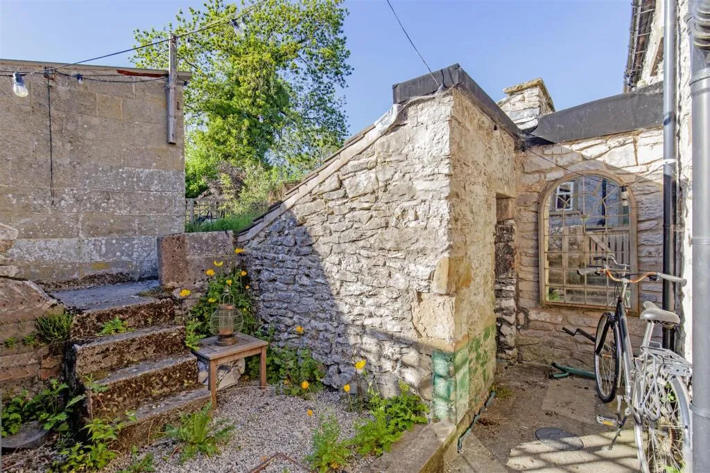 2 bed Cottage