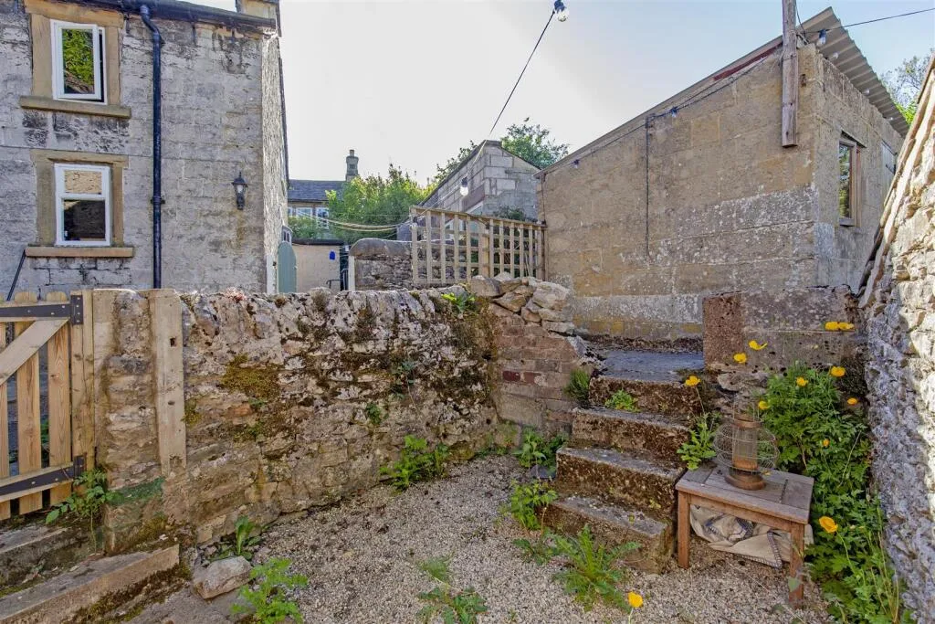 2 bed Cottage