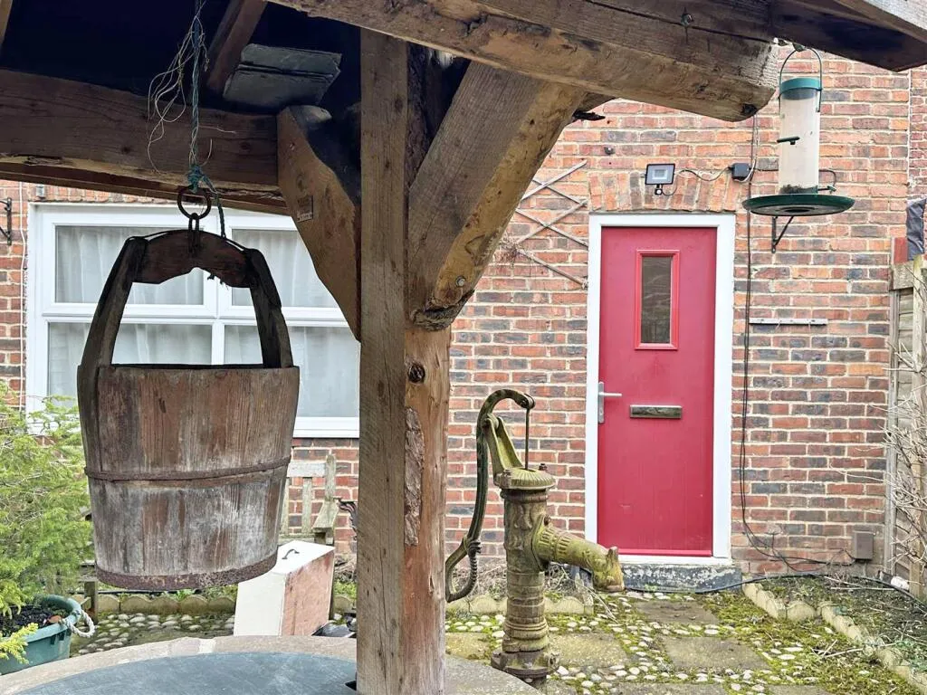 3 bed End of Terrace