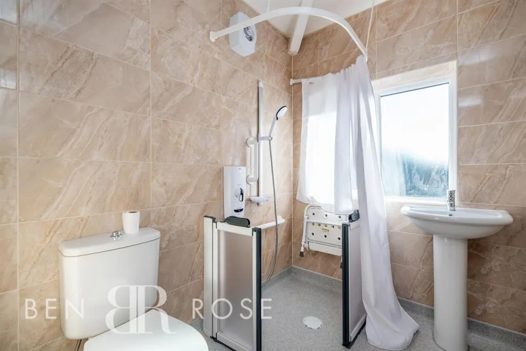 3 bed Semi-Detached