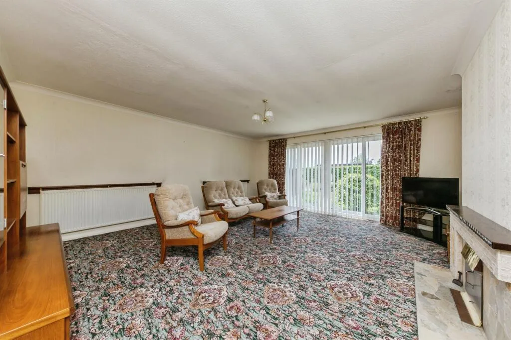 3 bed Detached Bungalow