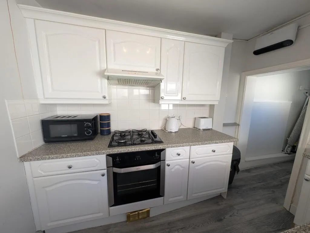 2 bed House