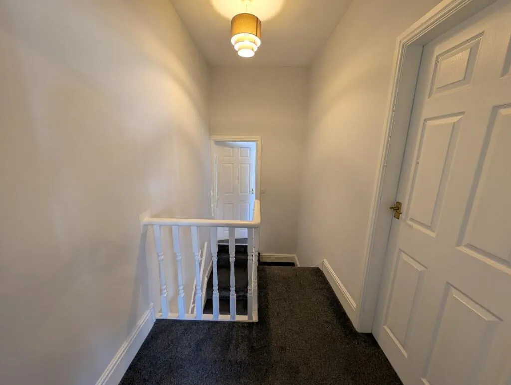 2 bed House