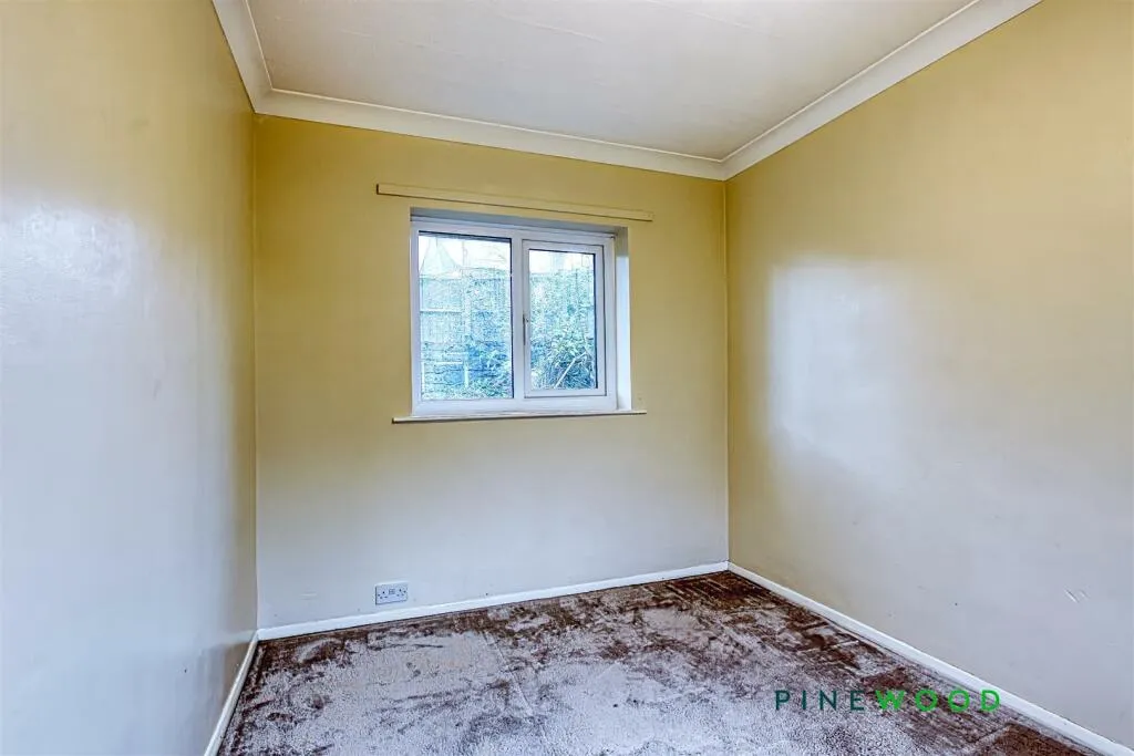 4 bed Detached