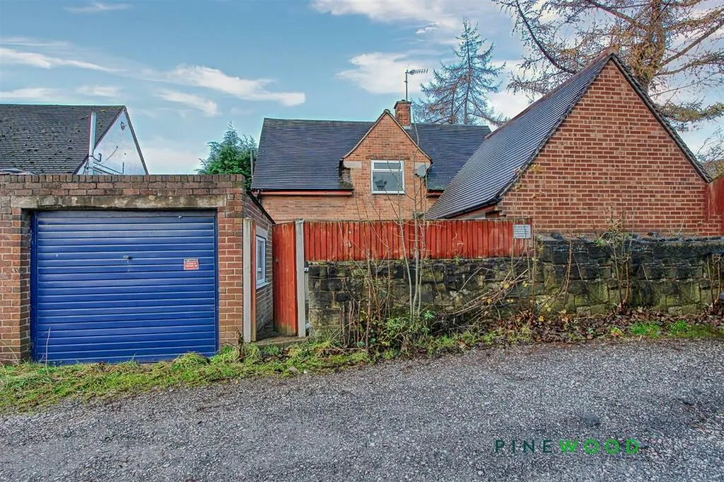 4 bed Detached