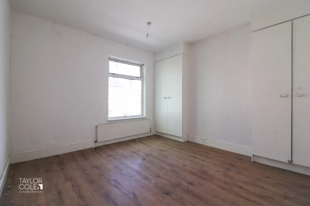 4 bed Detached