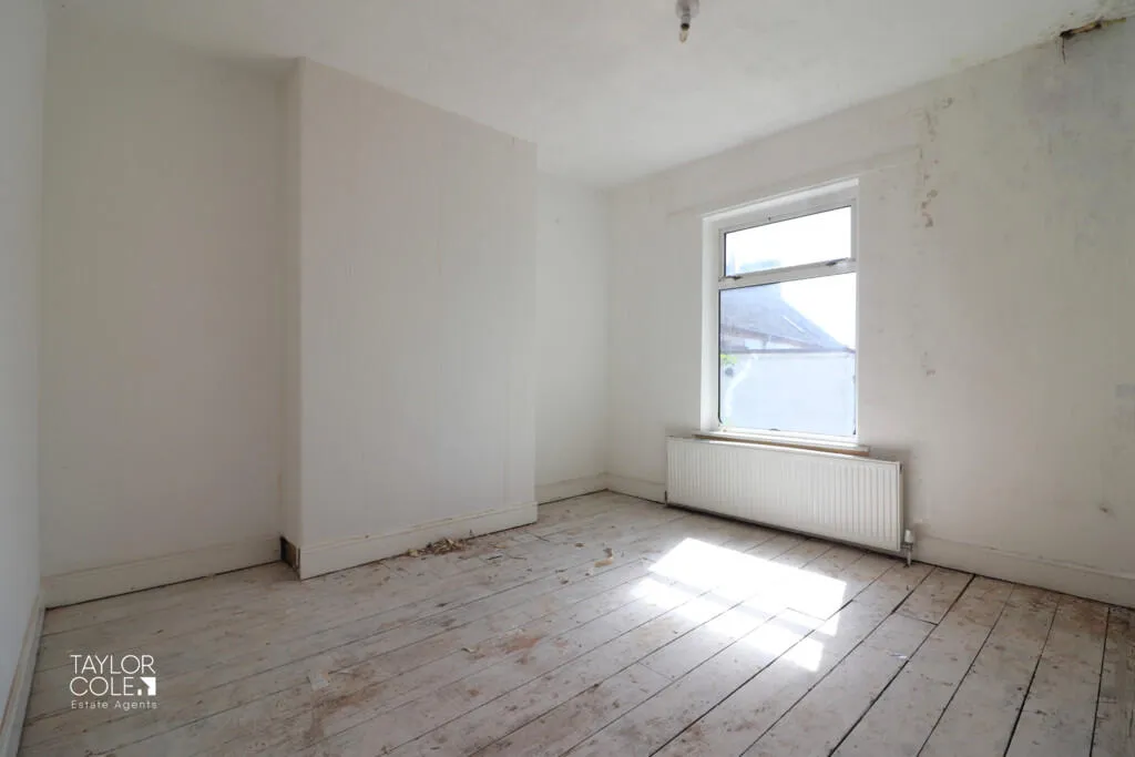 4 bed Detached