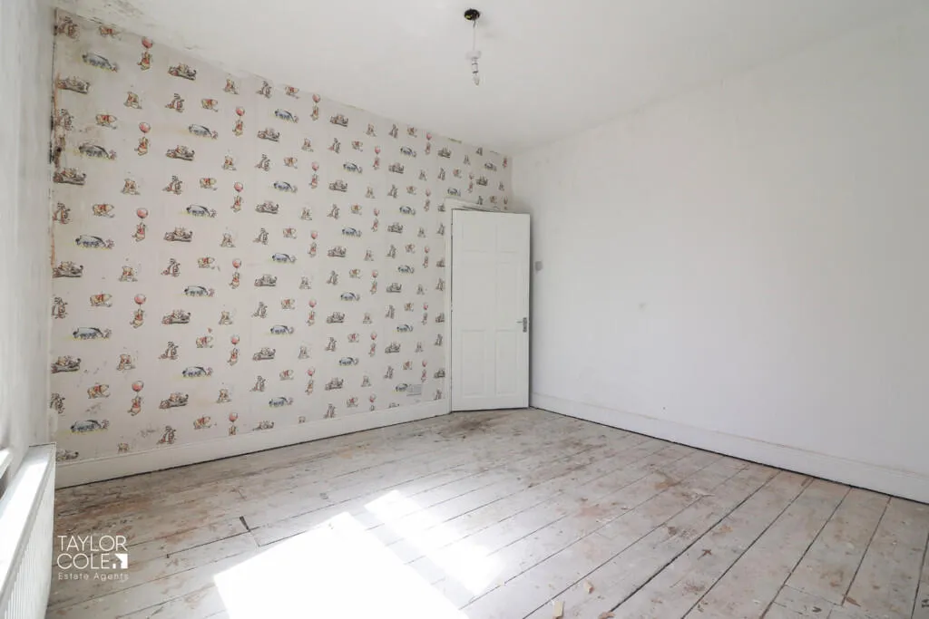 4 bed Detached