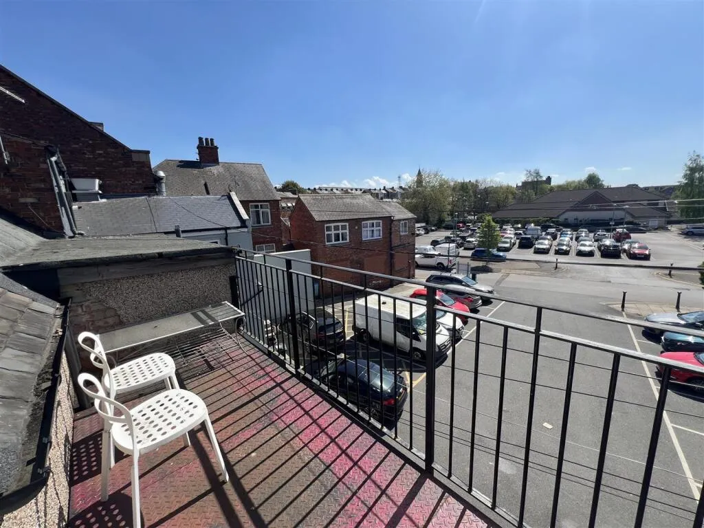 1 bed Commercial Property