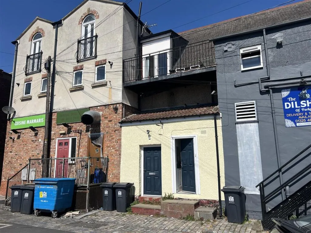 1 bed Commercial Property