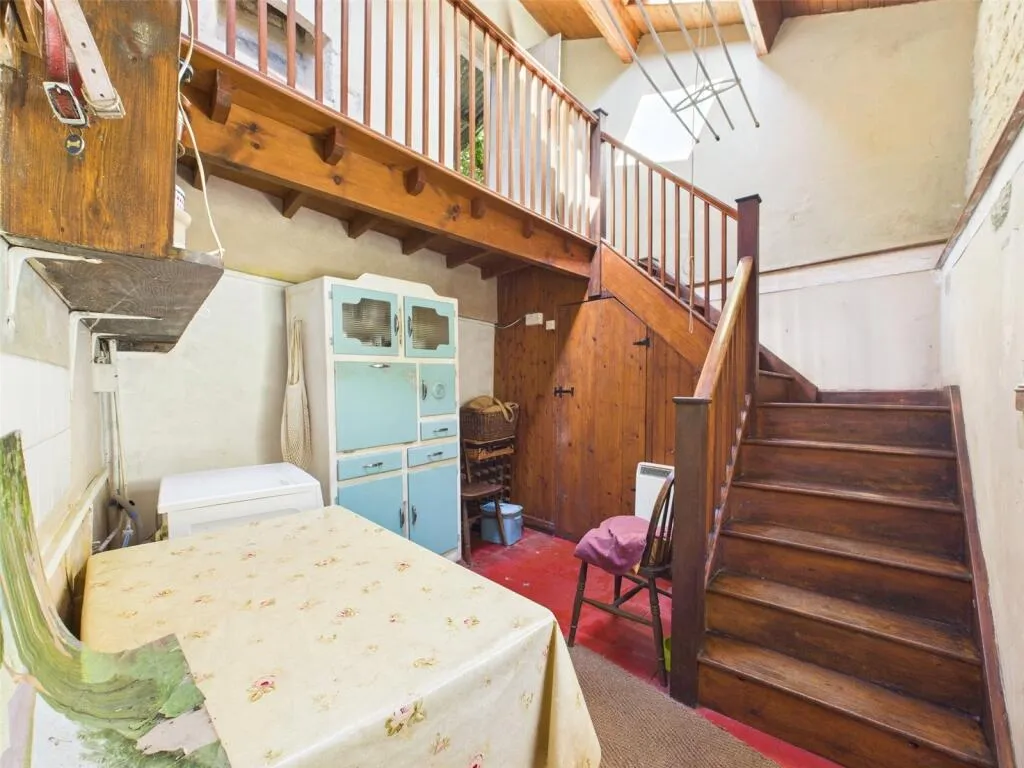 4 bed Detached