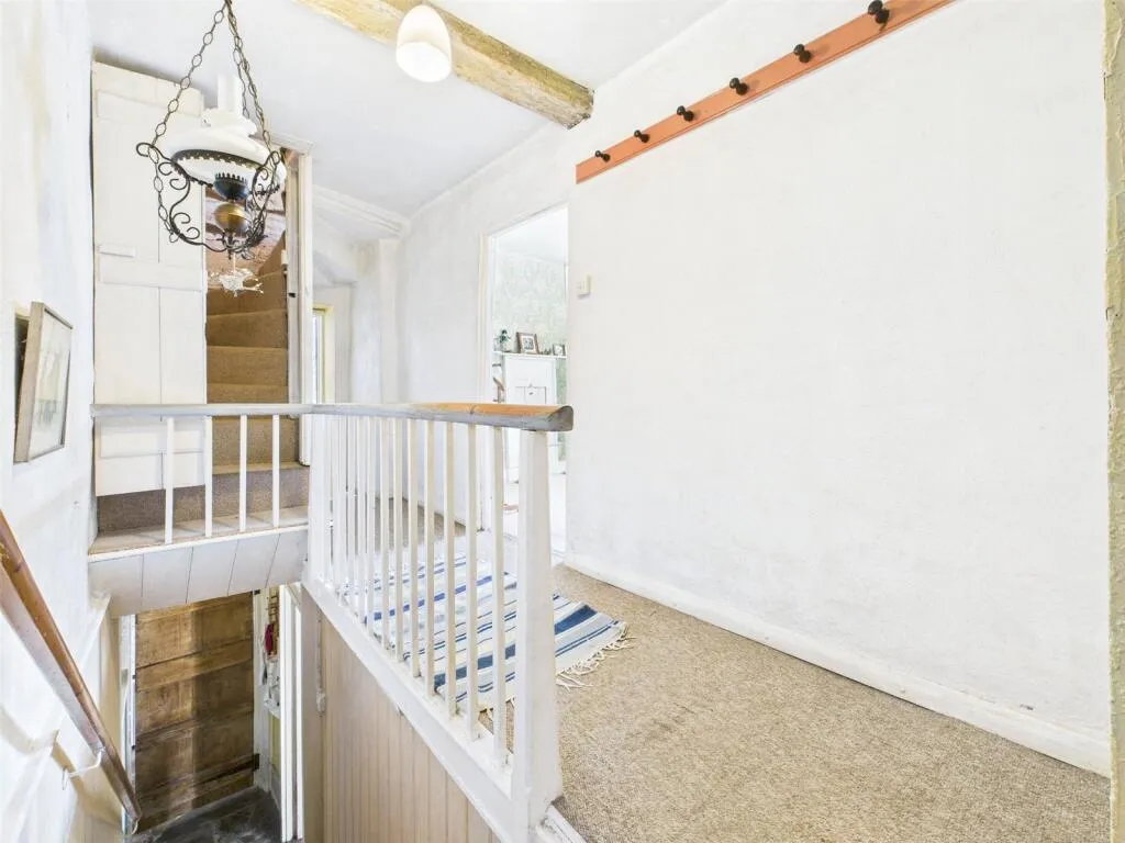 4 bed Detached