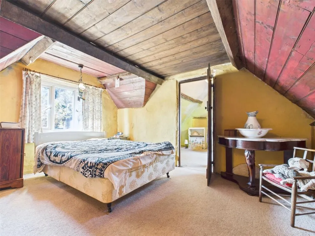 4 bed Detached