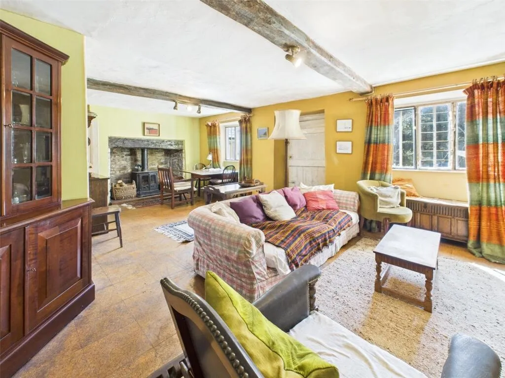 4 bed Detached