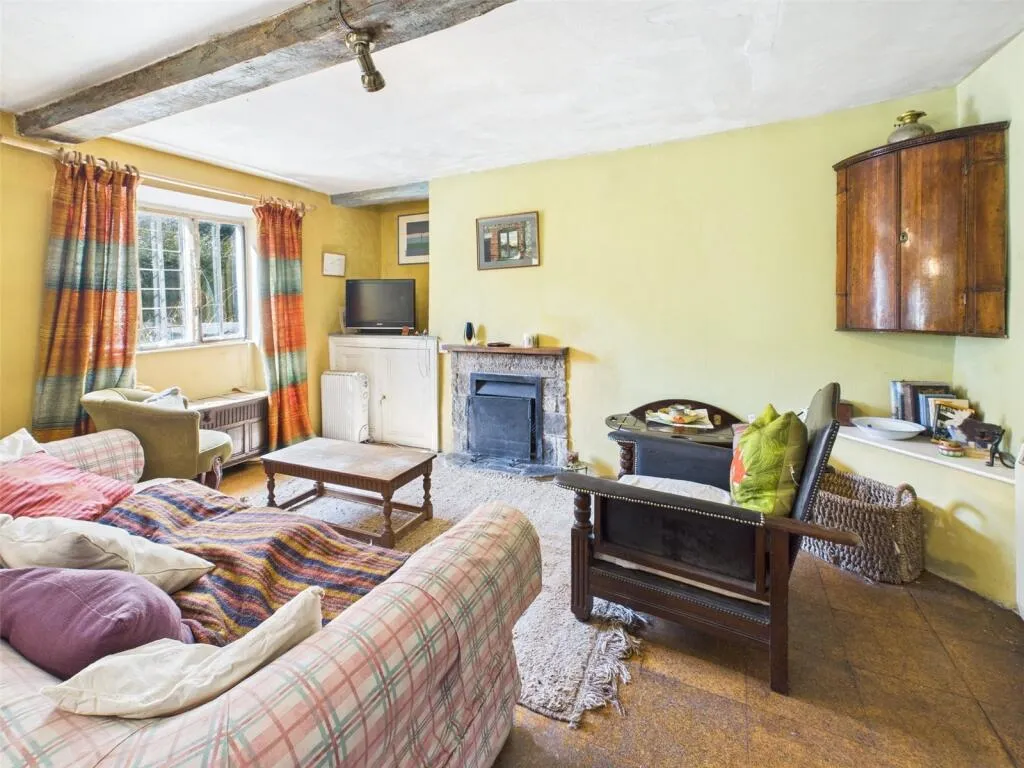 4 bed Detached