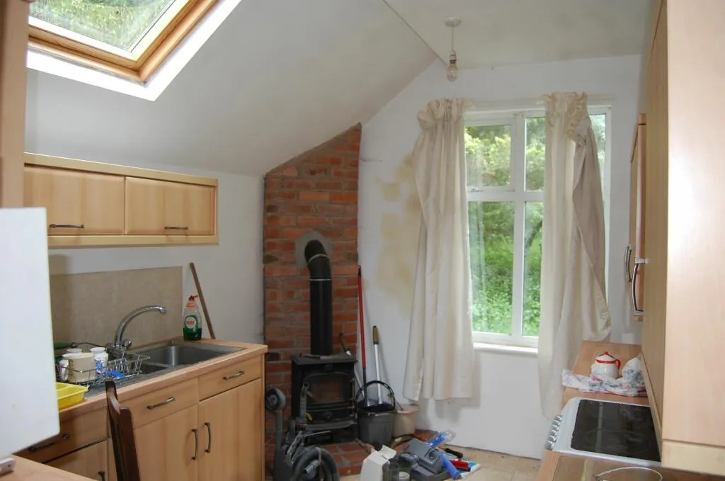 5 bed Detached