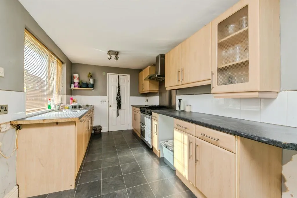 3 bed Semi-Detached