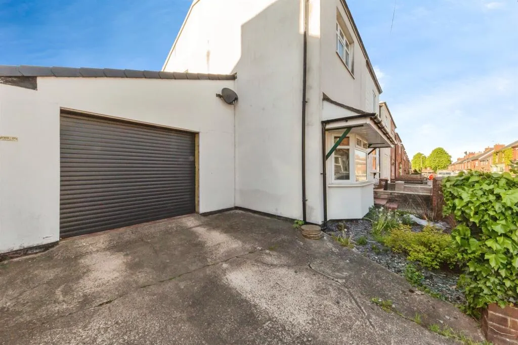 3 bed Semi-Detached