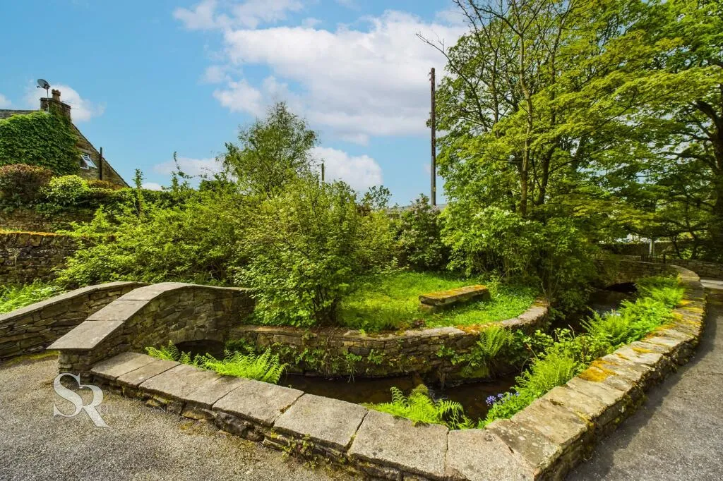 3 bed Character Property