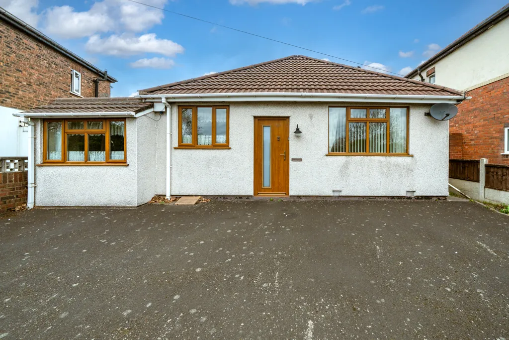 2 bed Detached Bungalow