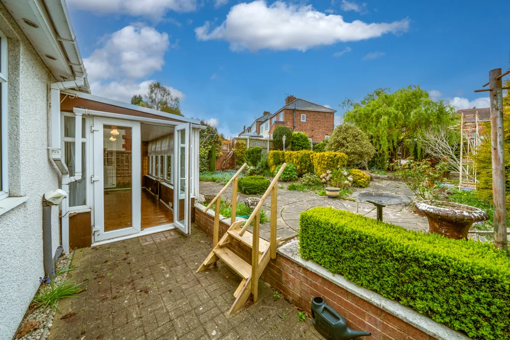 2 bed Detached Bungalow