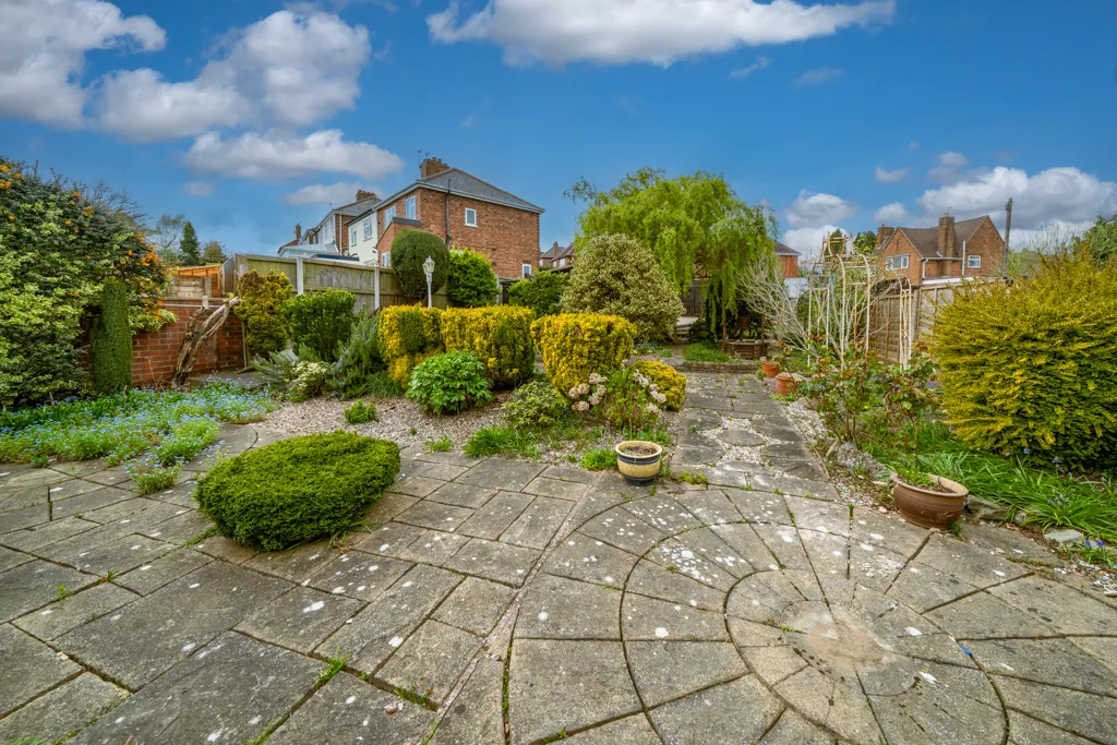 2 bed Detached Bungalow