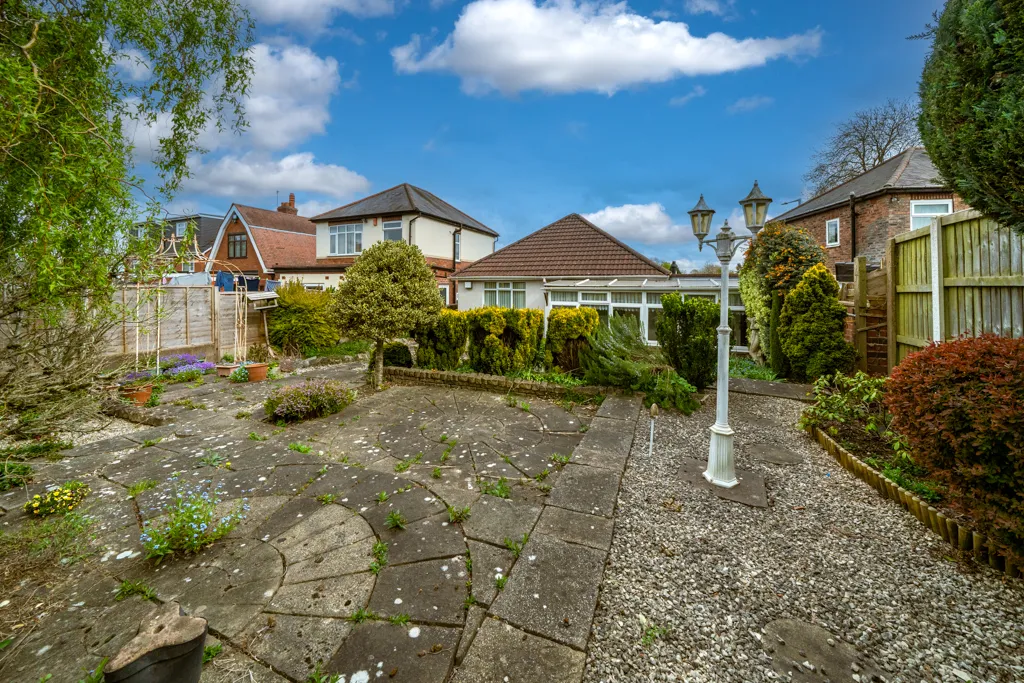 2 bed Detached Bungalow