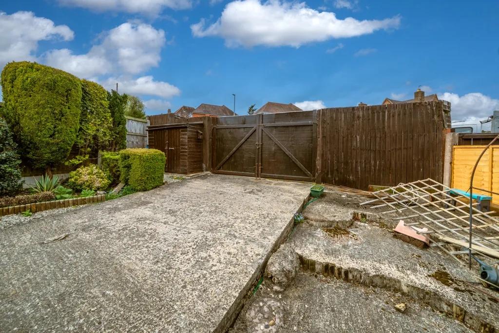 2 bed Detached Bungalow