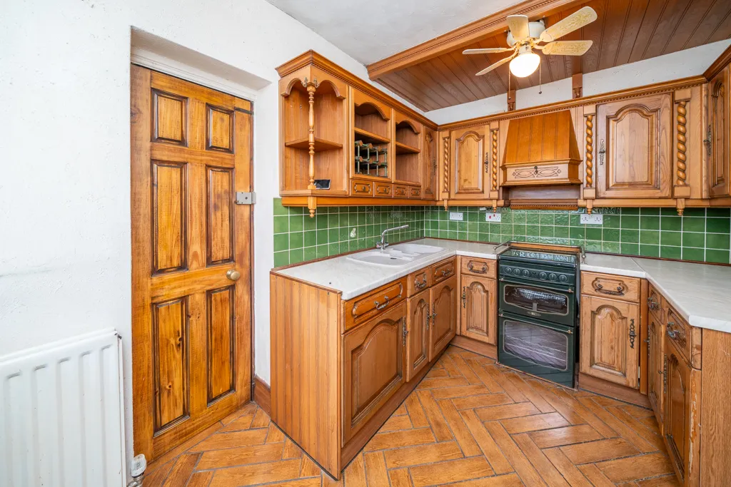 2 bed Detached Bungalow