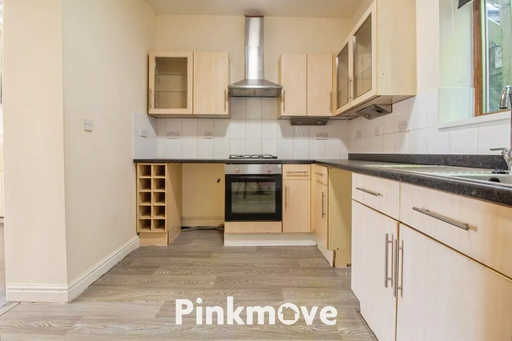 3 bed End of Terrace