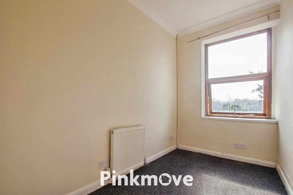 3 bed End of Terrace