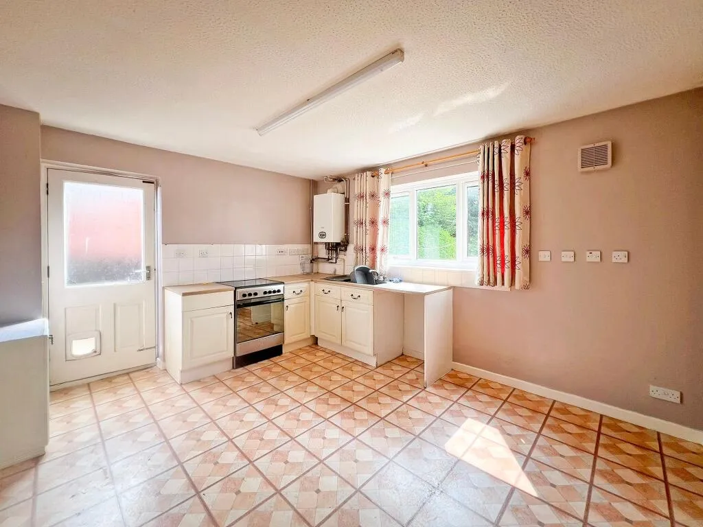 2 bed Semi-Detached