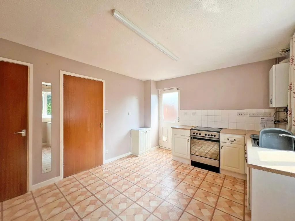2 bed Semi-Detached