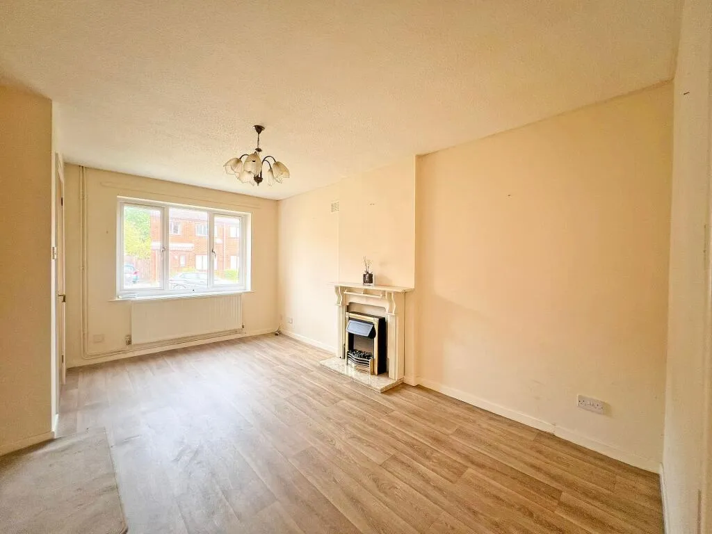 2 bed Semi-Detached