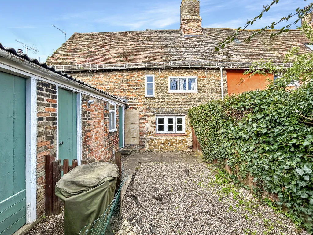 2 bed End of Terrace