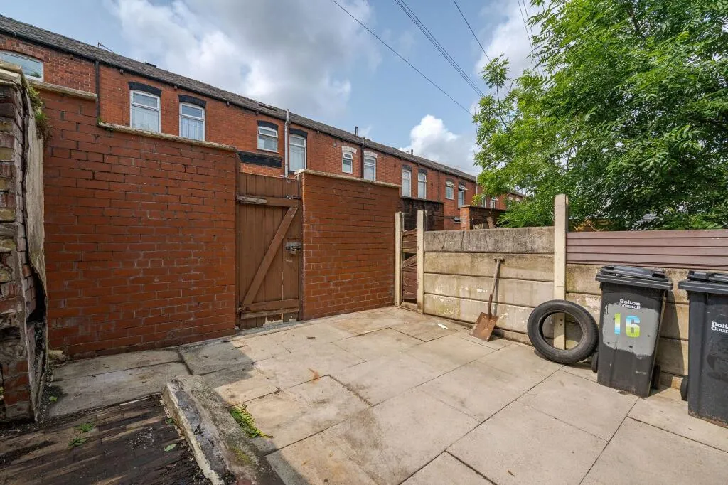 2 bed Terraced