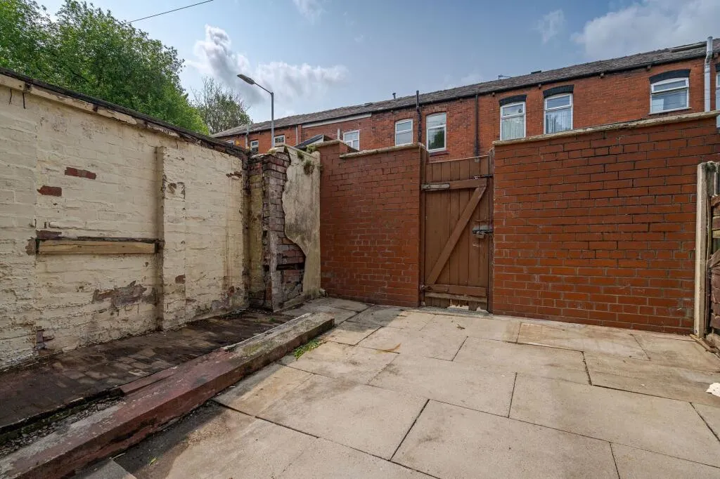 2 bed Terraced