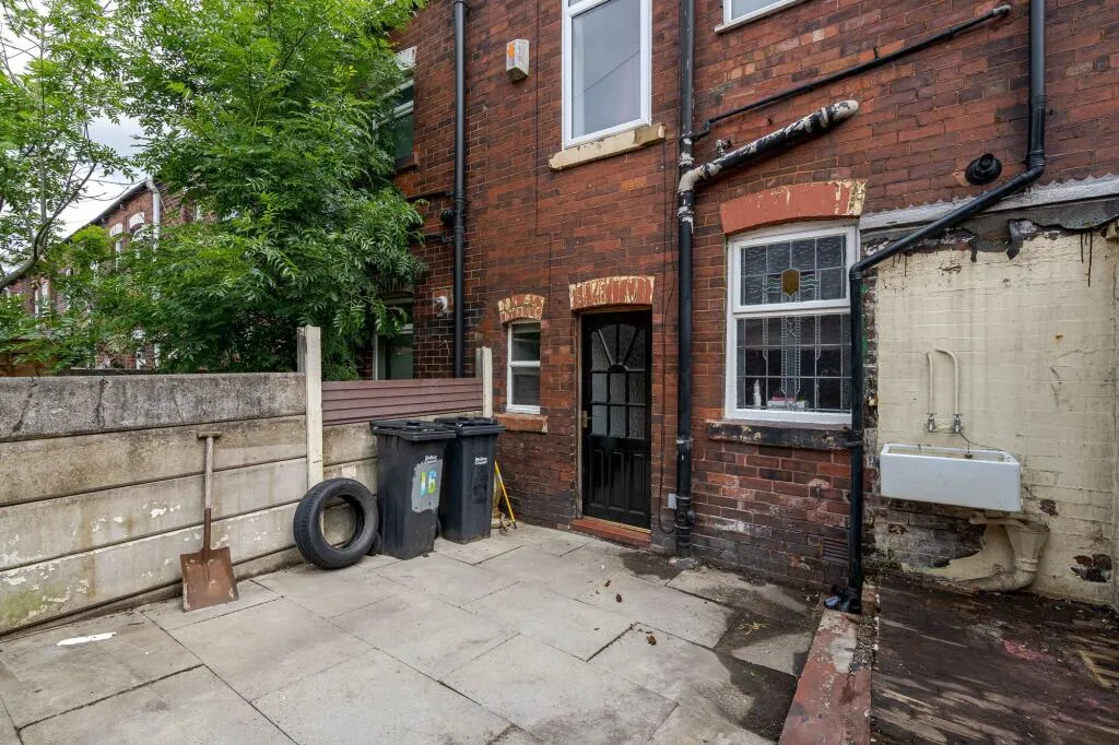 2 bed Terraced