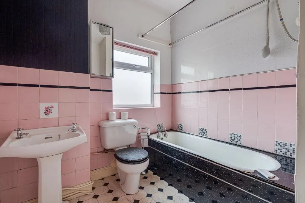2 bed Terraced