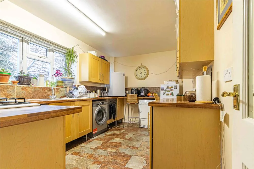 3 bed Maisonette